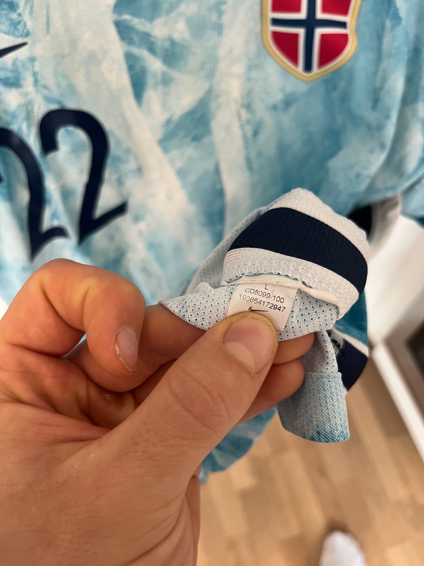 NORGE 20/21 (A)
Meling #22
L • 8/10