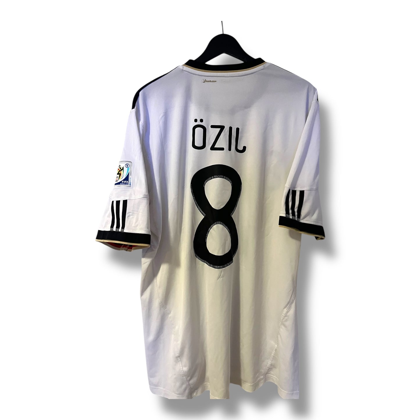 TYSKLAND 10 (H)
Özil #8
XL • 8/10