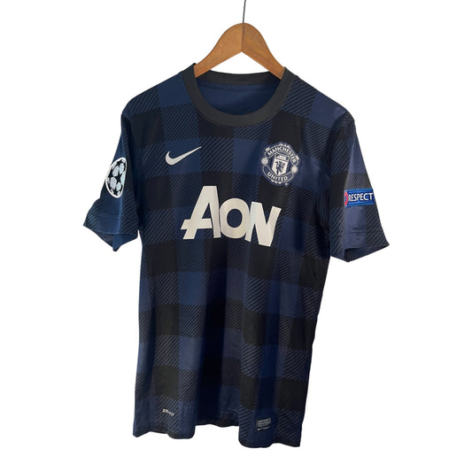 Manchester United 13/14 (B) - Nani #17 - 7.5/10 - Small