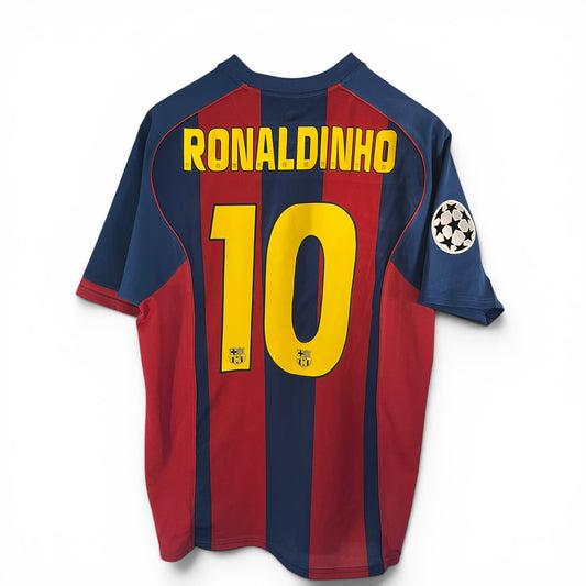 Barcelona 04/05 (H) - Ronaldinho #10 - 8/10 - Medium