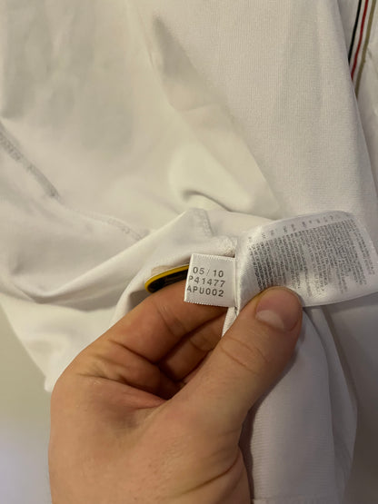 TYSKLAND 10 (H)
Özil #8
XL • 8/10