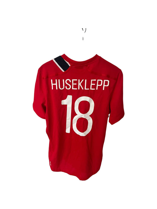 NORGE 12/13 (H)
Huseklepp #18
M • 10/10