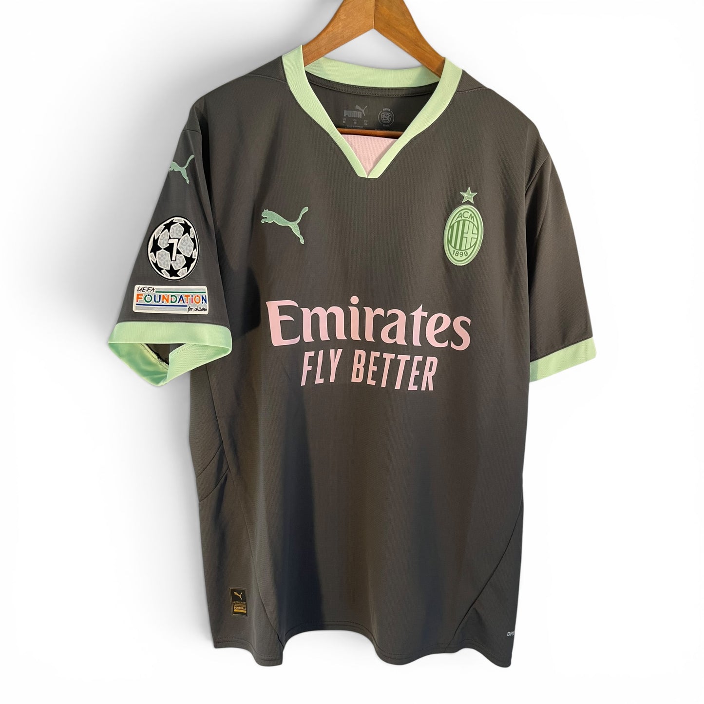 AC Milan 24/25 (T) - Tomori #23 - 10/10 - X Large