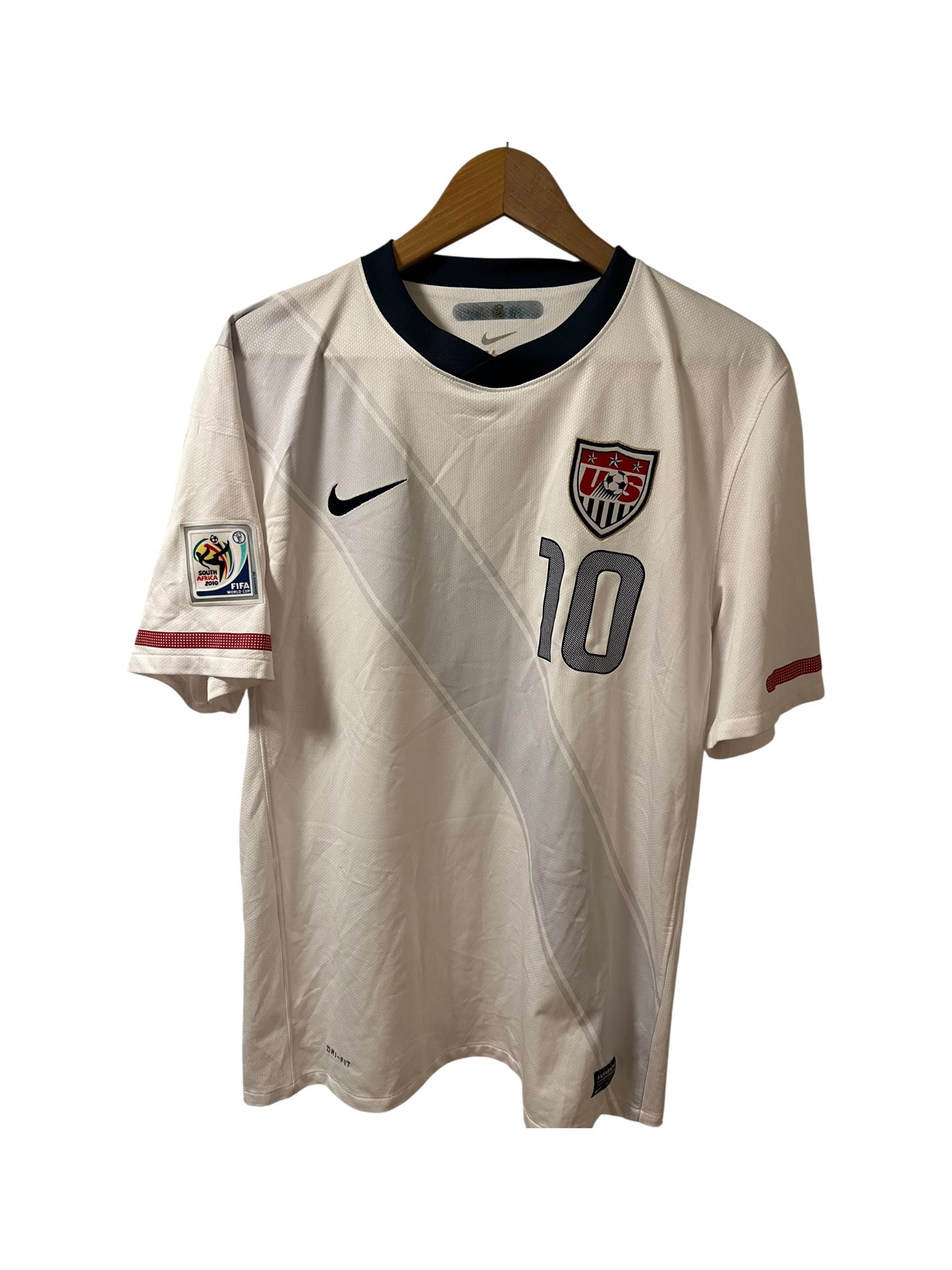 USA 10 (H)
Donovan #10
L • 7.5/10