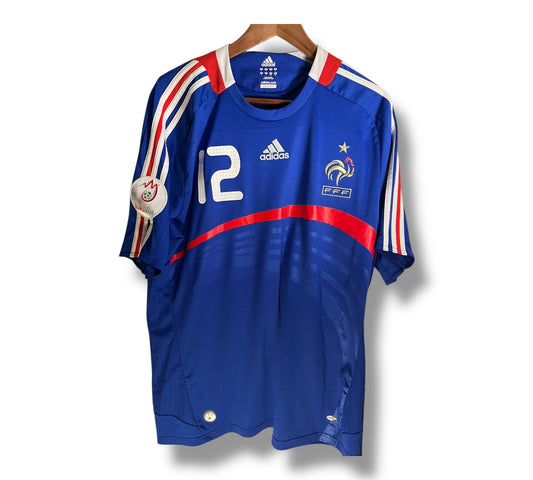 FRANKRIKE 08 (H)
Henry #12
L • 8/10