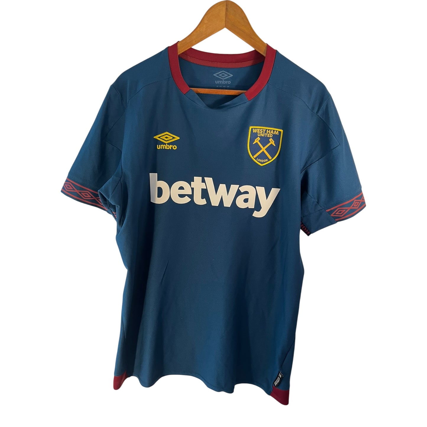 Westham 18/19 (B) - Chicharito #17 - 8/10 - Large